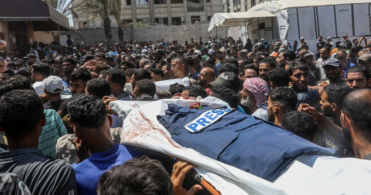 Israeli forces kill civilians and journalists in gaza despite ceasefire